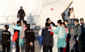 Cinquenta migrantes resgatados desde sexta-feira na comunidade espanhola de Valência