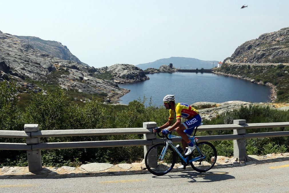 Bicicleta do vencedor da Volta a Portugal de 2017 leiloada por 3.600 euros