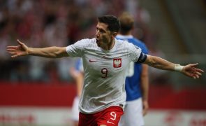 Euro2024: Polónia, de Fernando Santos, bate Ilhas Faroé com 'bis' de Lewandowski