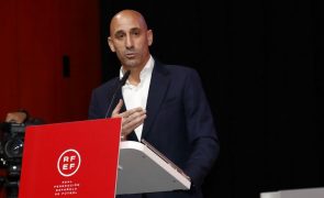 Ministério Público espanhol apresenta denúncia contra Rubiales por agressão sexual