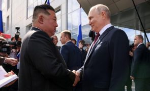 Japão e Coreia do Sul preocupados com possível acordo de armamento entre Putin e Kim