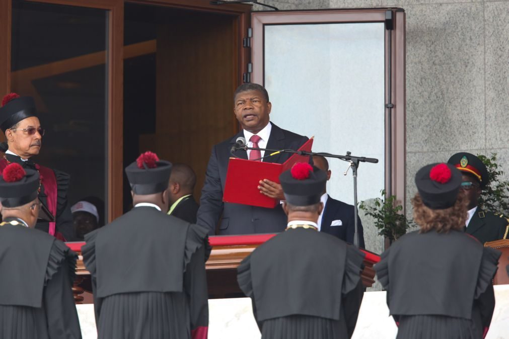 João Lourenço na África do Sul para primeira visita de Estado