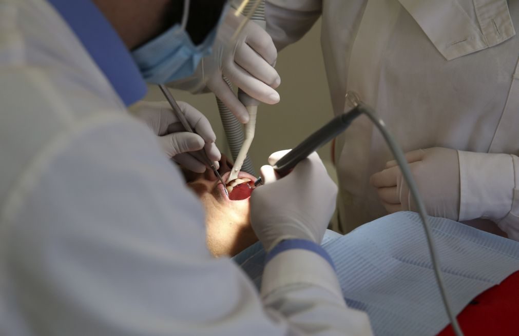 Medicina dentária, saúde mental e cuidados paliativos devem melhorar em Portugal