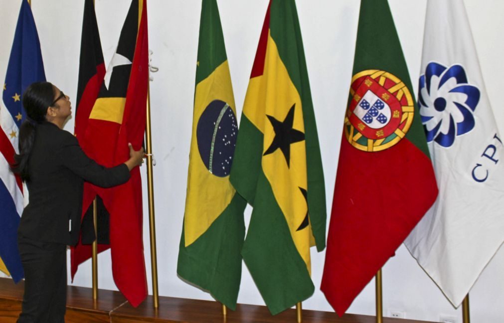 CPLP apenas pode «observar» situações na Guiné Equatorial e no Zimbabué