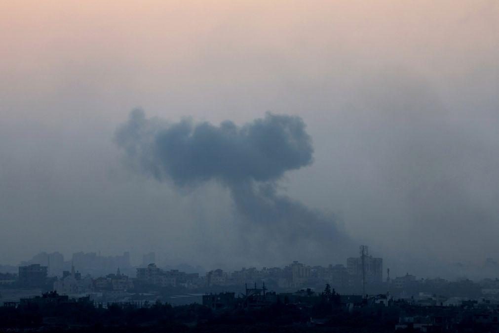 Autoridades de Gaza acusam israelitas de novo ataque a hospital com dezenas de mortos