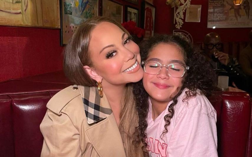 Mariah Carey - O prometido é devido! Canta e encanta com a filha de 12 anos