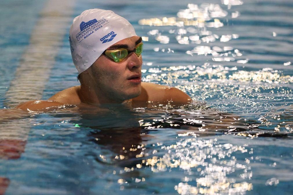 Diogo Ribeiro bate recorde nacional e está nas 'meias' dos Europeus de piscina curta