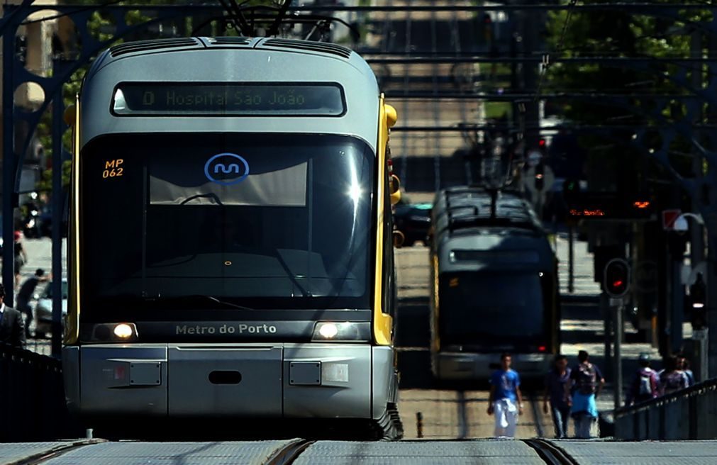 Metro do Porto responde a Rui Moreira garantindo estudar soluções para Linha Rubi