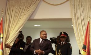 Apenas oito em cada 100 moçambicanos frequenta ensino superior - Presidente