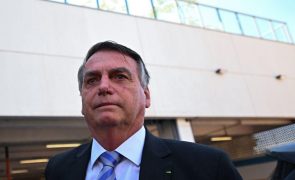Polícia brasileira faz buscas na casa da família Bolsonaro