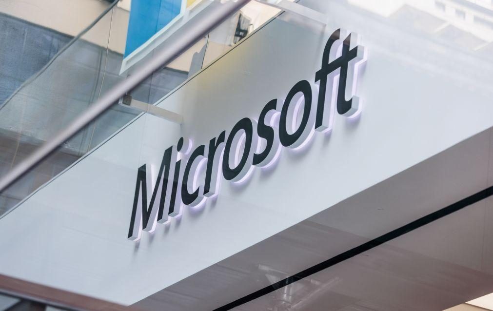 Faturação e lucros da Microsoft excedem previsões graças ao entusiasmo com IA