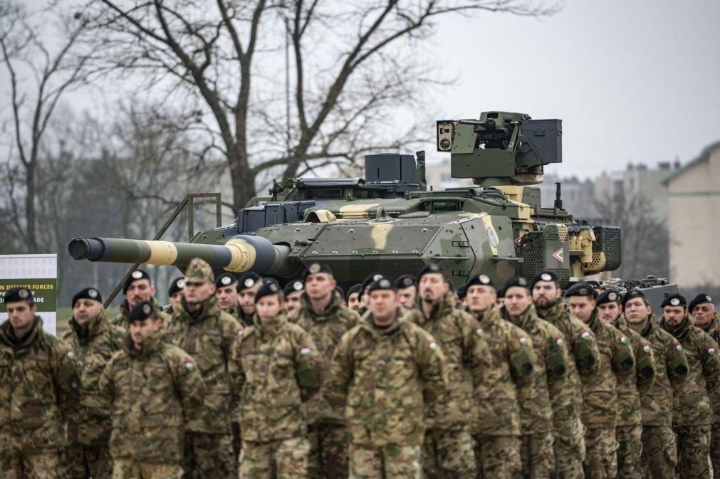 Despesa militar de países da NATO excluindo EUA disparou 32% desde 2014