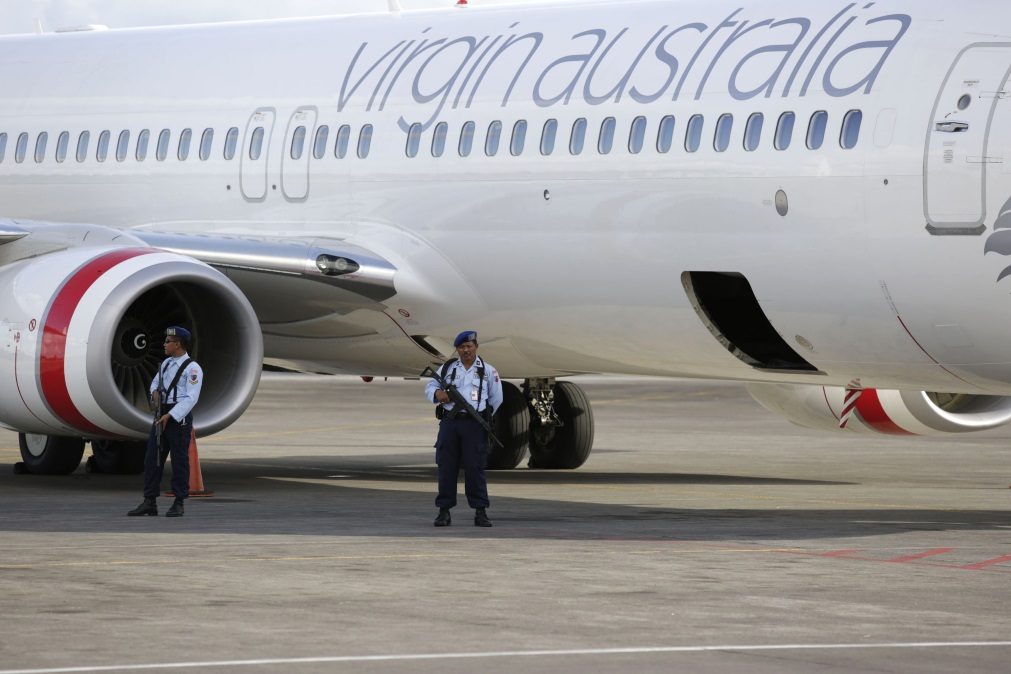 Avião cai na Austrália e mortes já foram confirmadas. Veja o vídeo