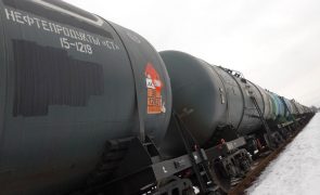 Rússia vai diminuir produção de petróleo em 470 mil barris diários