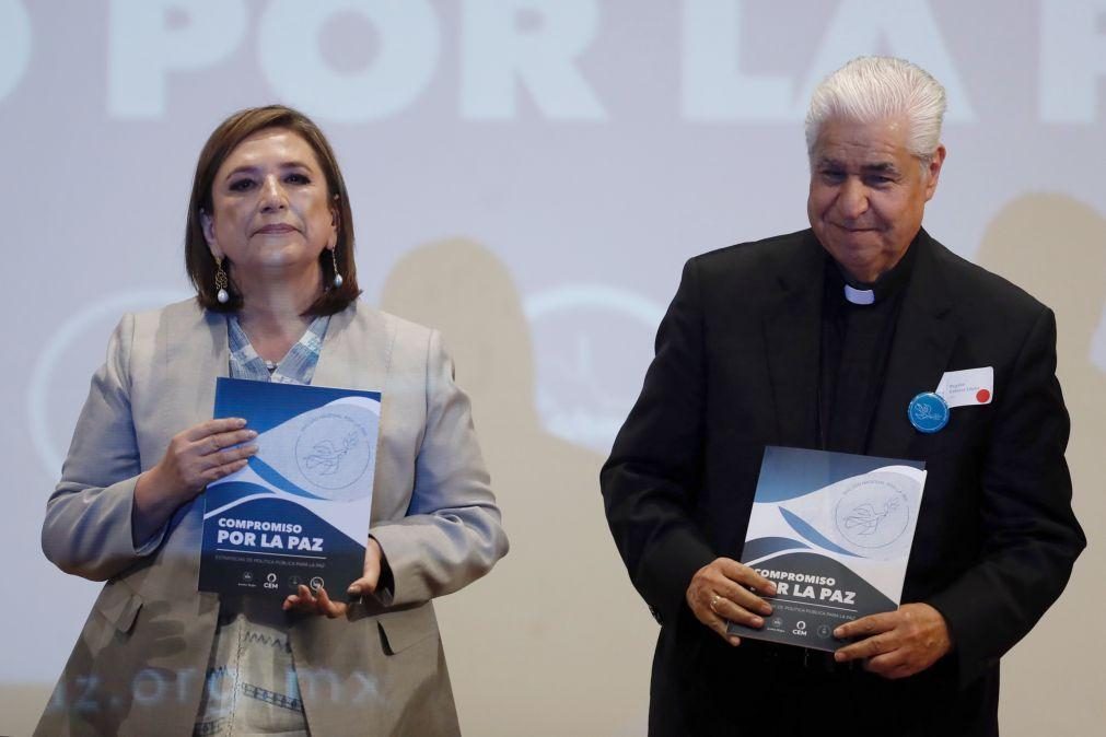 Candidatos presidenciais no México assinam acordo para a paz com Igreja Católica