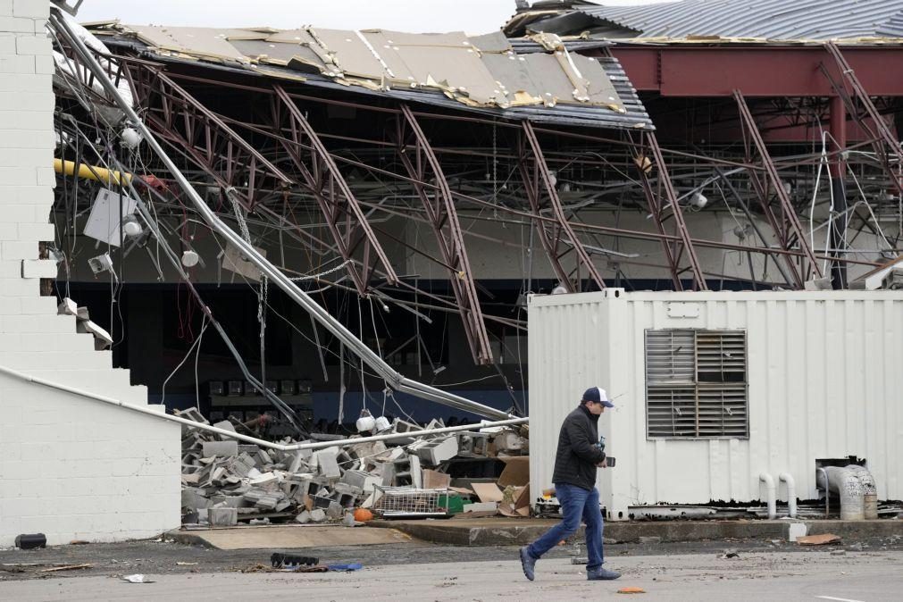 Novo balanço aponta para três mortos e 58 feridos devido a tornados nos EUA