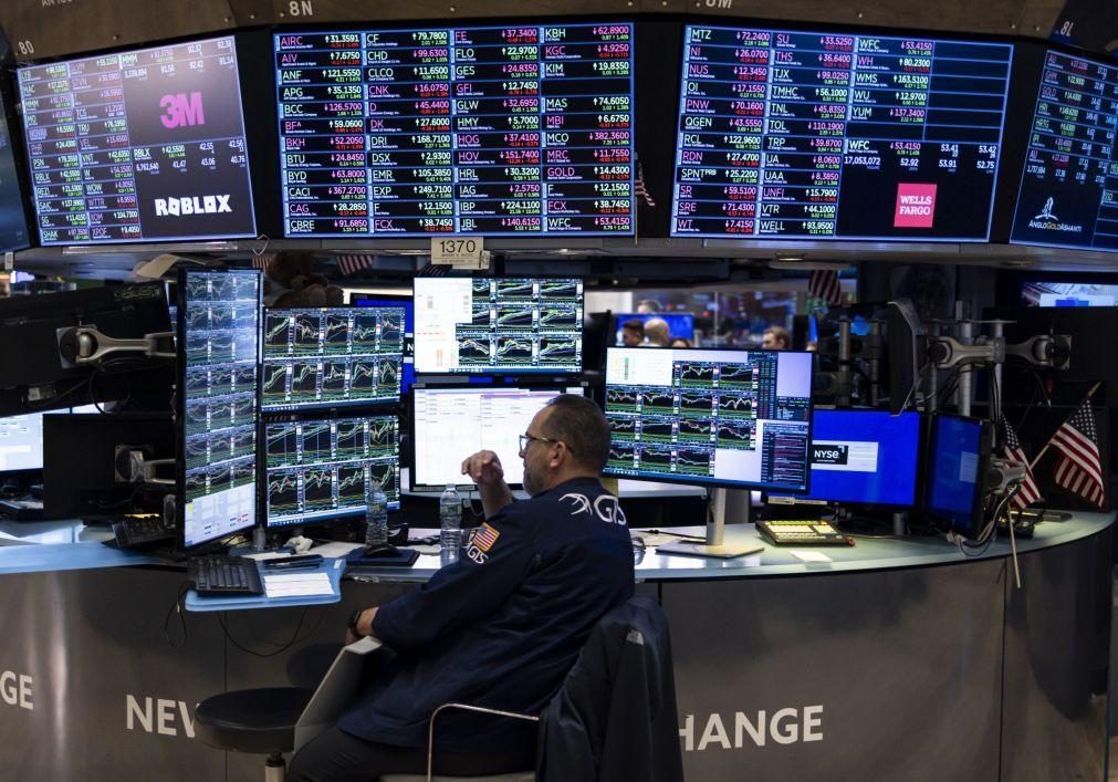 Wall Street inicia sessão em alta após recordes