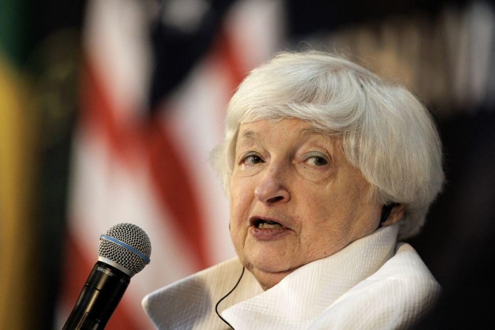 Janet Yellen está na China para abordar práticas comerciais 