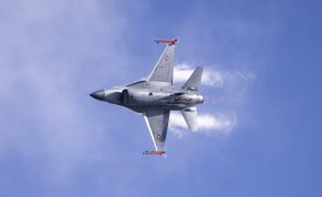 Rússia adverte que entrega de F-16 a Kiev será considerada provocação da NATO