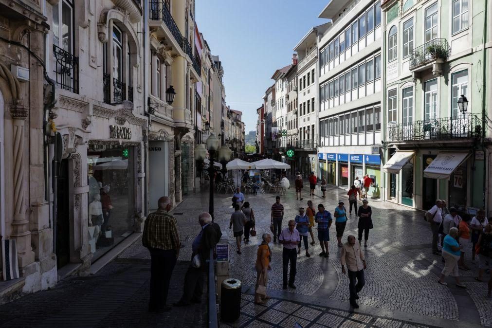 Mais de 100 artistas vão ocupar a Baixa de Coimbra durante o verão