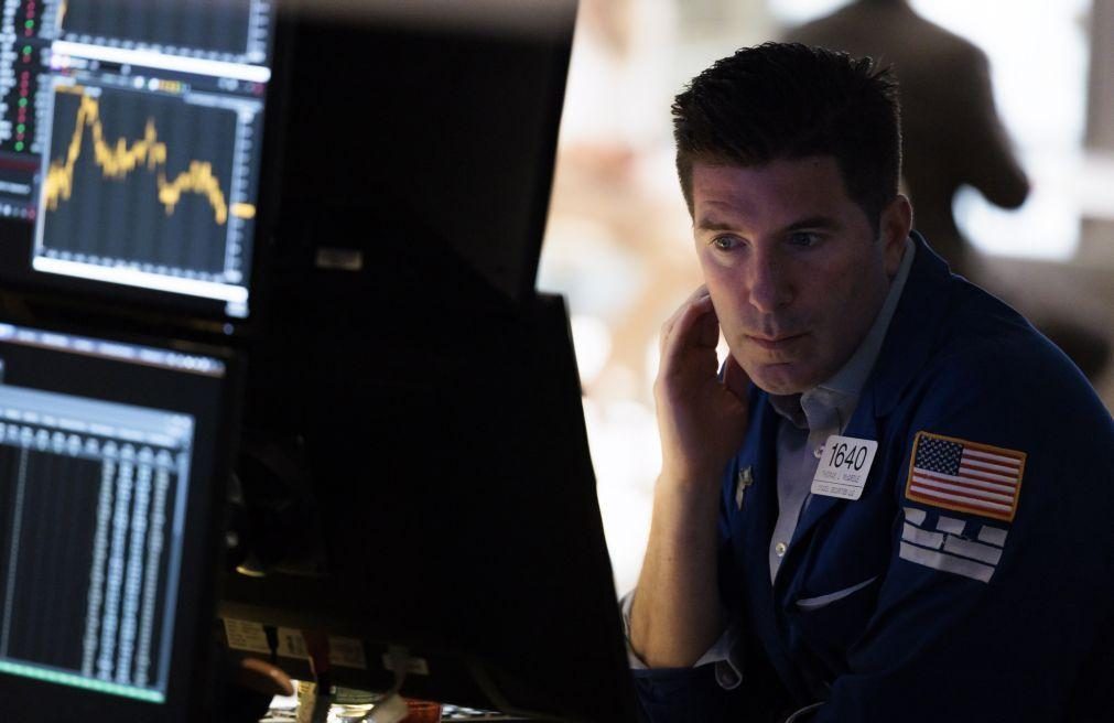Wall Street fecha em baixa mas com Dow a passar 40 mil pontos durante a sessão