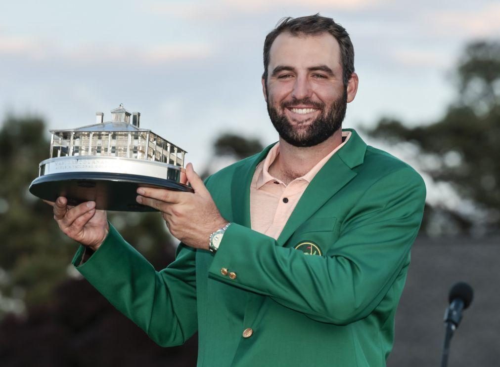 Líder do golfe mundial detido por desrespeitar polícia a caminho do PGA Championship