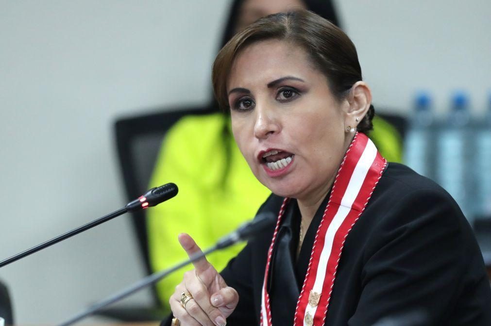 Procuradora-geral do Peru demitida por interferir em investigação à irmã
