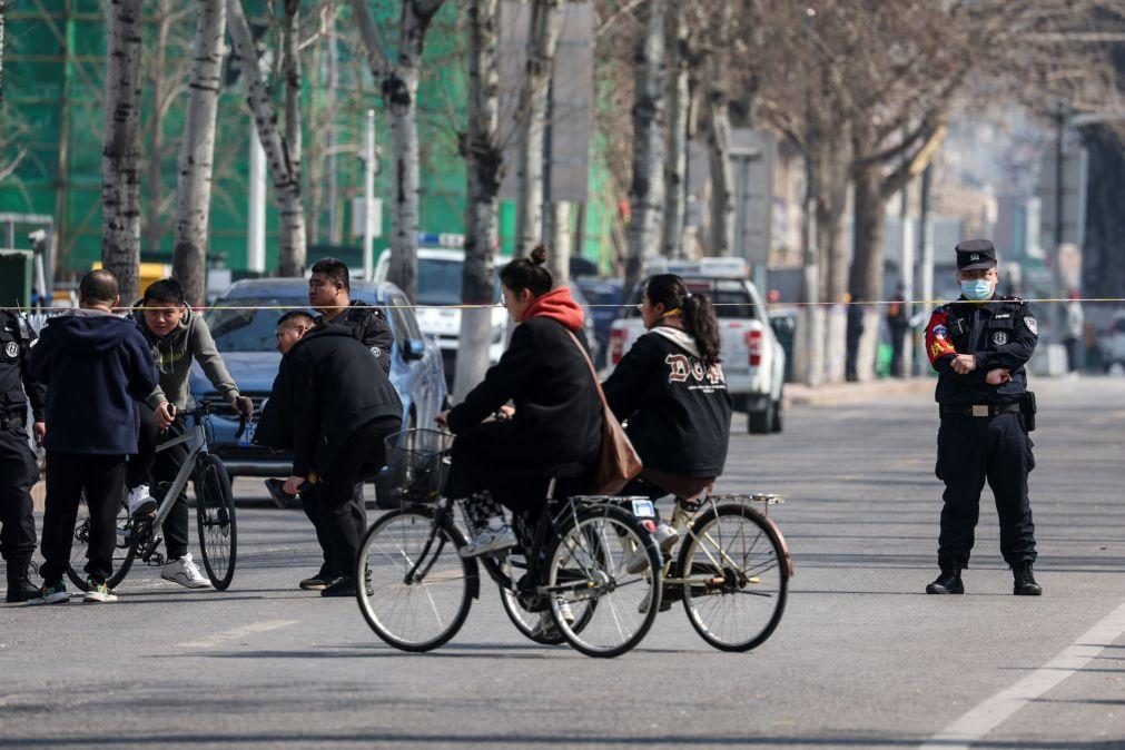 Pelo menos oito mortos e um ferido após novo ataque com faca no centro da China