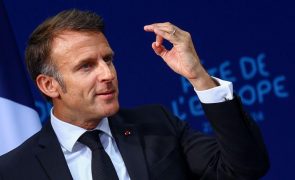 Macron defende 