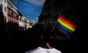 Veto de PR sobre autodeterminação de género nas escolas põe Portugal como caso de retrocesso