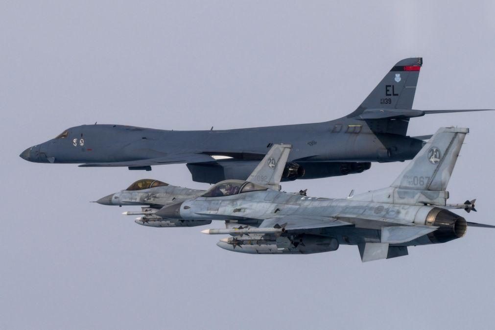 Força Aérea dos Estados Unidos participa em exercício na península coreana