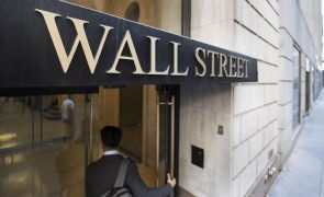 Wall Street segue sem tendência definida após dados do emprego