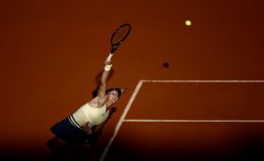 Mirra Andreeva bate Sabalenka e apura-se para as meias-finais de Roland Garros