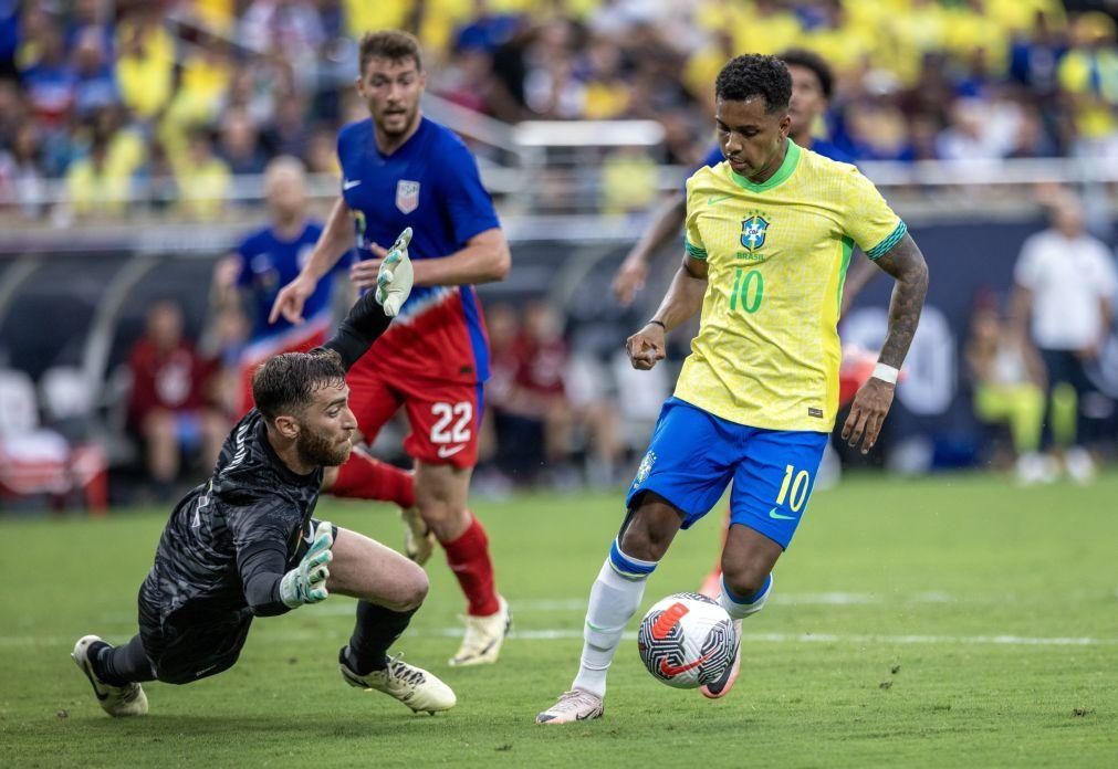 Brasil e Estados Unidos empatam na preparação para a Copa América