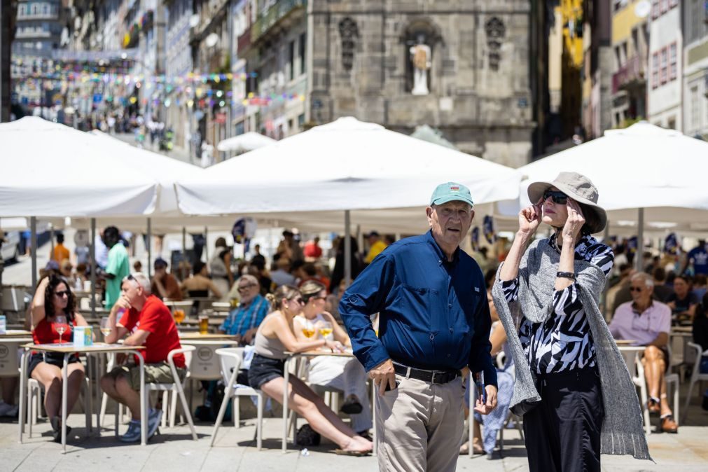 Aprovada revogação da contribuição extraordinária sobre o Alojamento Local