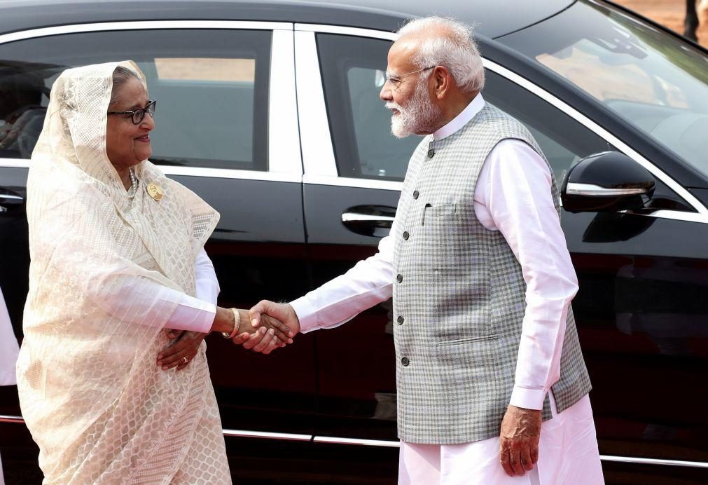 Índia reforça laços de defesa com Bangladesh e procura ser alternativa à China