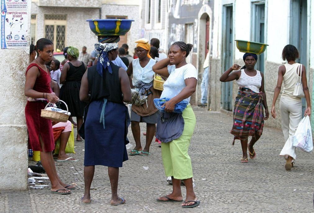 Rácio da dívida pública de Cabo Verde segue tendência decrescente 