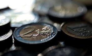Bulgária falha adesão à zona euro devido a inflação demasiado elevada