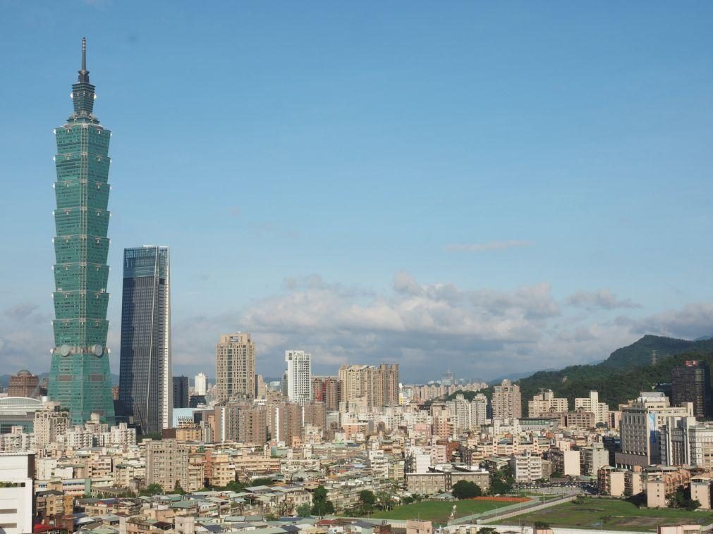 Taiwan recomenda a cidadãos que não viajem para China após ameaças de 