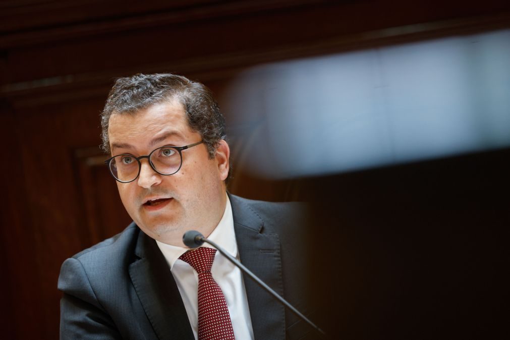 Ministro das Finanças vê economia portuguesa crescer acima de 3% no médio prazo
