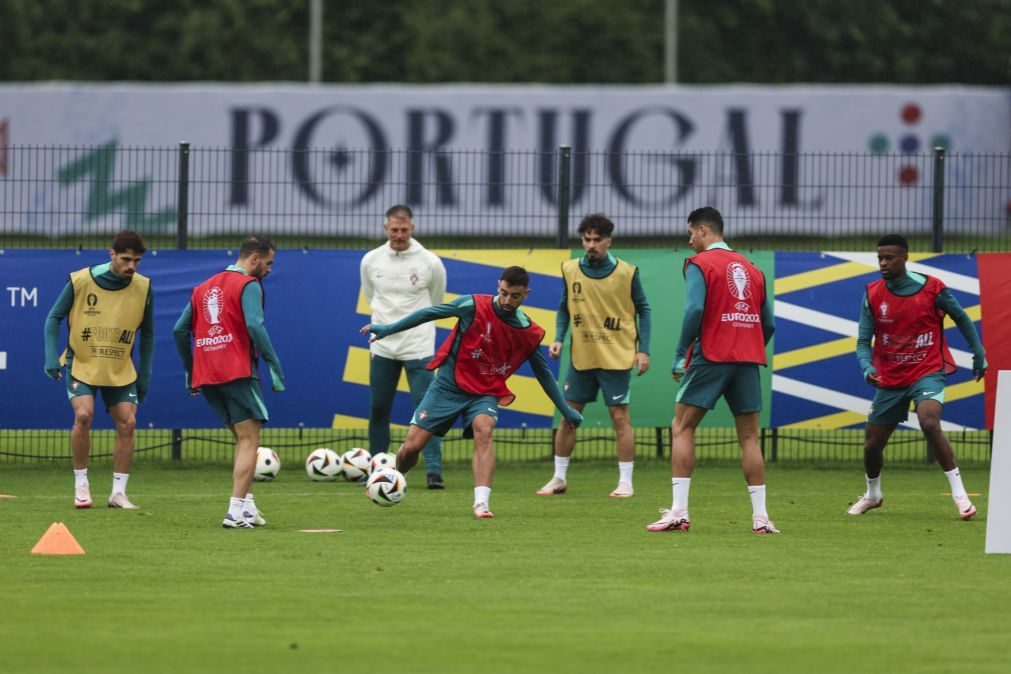 Portugal realiza último treino antes da Eslovénia com todos disponíveis