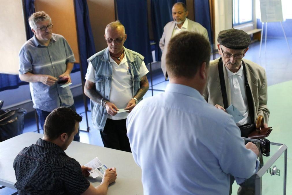 Taxa de participação nas legislativas francesas regista forte aumento às 12:00 locais