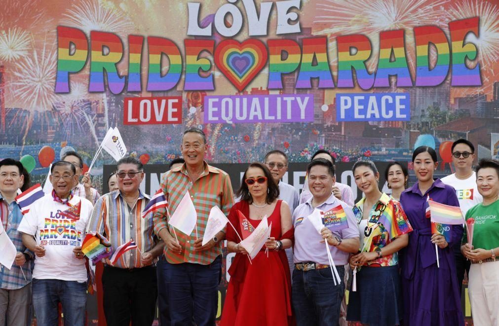 Tailandeses celebram Orgulho LGBTI+ após aprovação do casamento homossexual