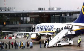 Tráfego de passageiros da Ryanair subiu 11% em junho para 19,3 milhões de pessoas