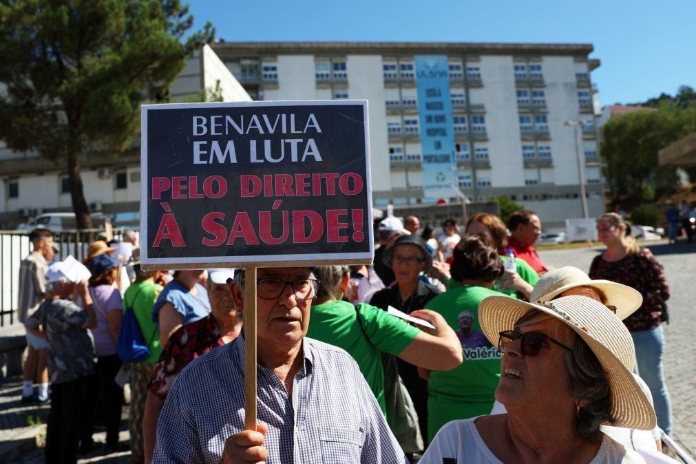 Dezenas de habitantes de Avis protestam em Portalegre contra falta de médicos