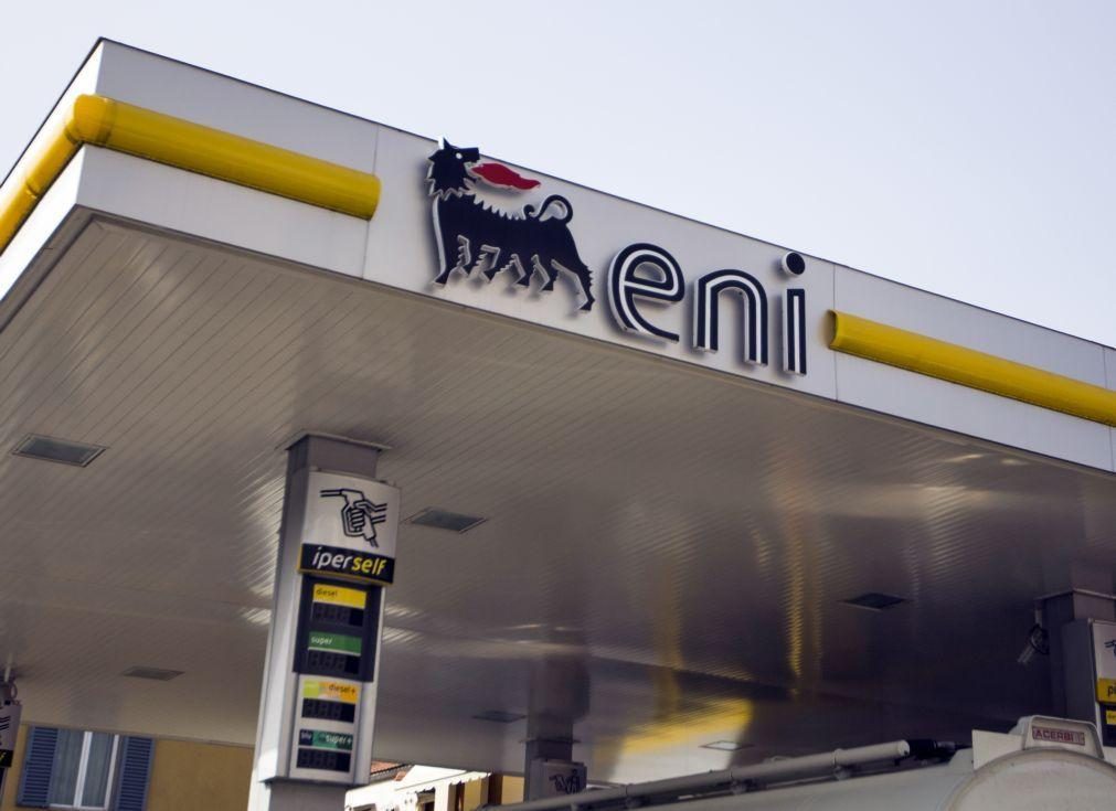 Eni distribui 500 mil fogareiros eficientes em Angola para cozinha mais sustentável