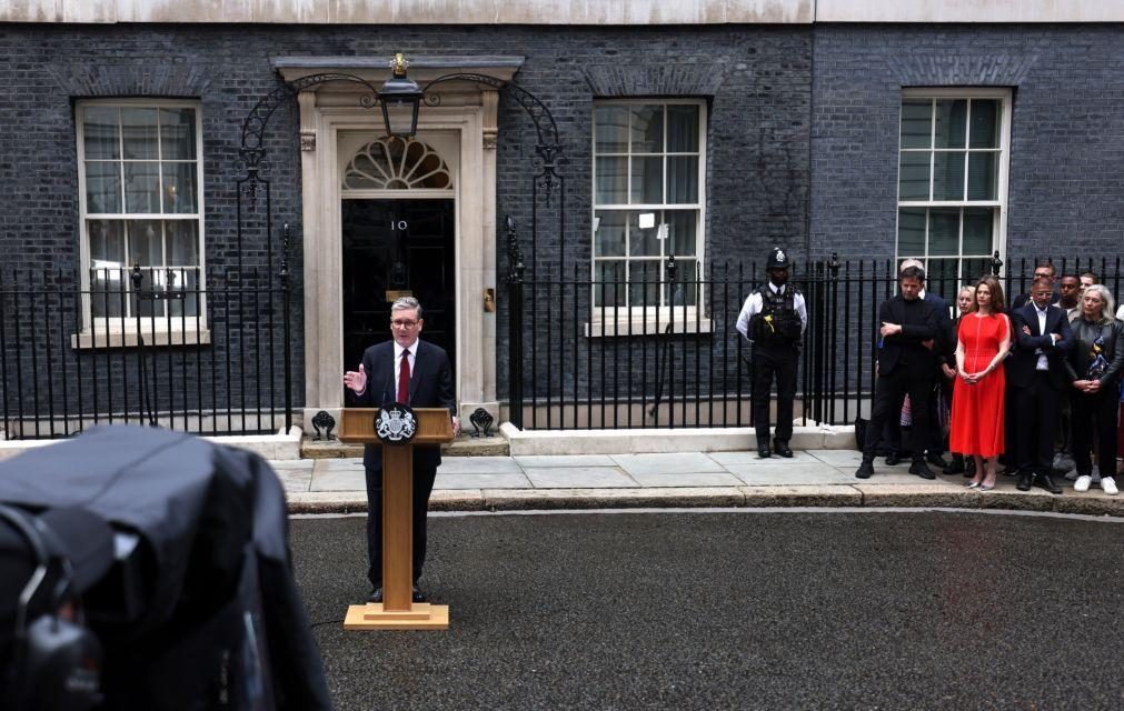 Keir Starmer reconhece que dormiu 