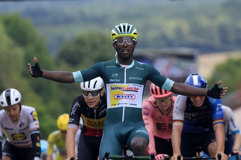 Tour: Eritreu Biniam Girmay 'bisa' ao vencer oitava etapa