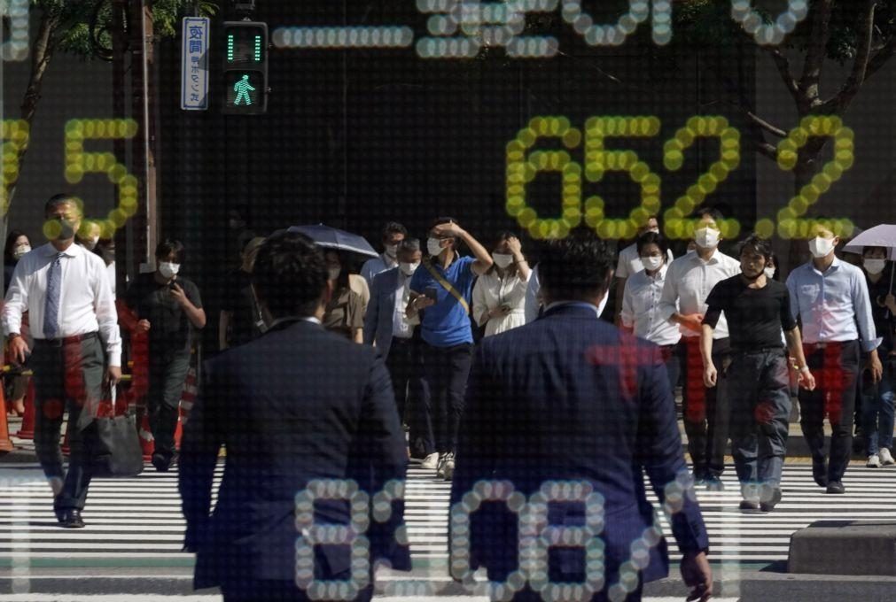 Bolsa de Tóquio fecha a ganhar 0,61%