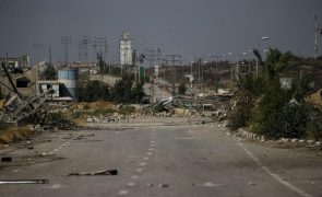 Encontrados cerca de 60 corpos após operação israelita em bairro de Gaza